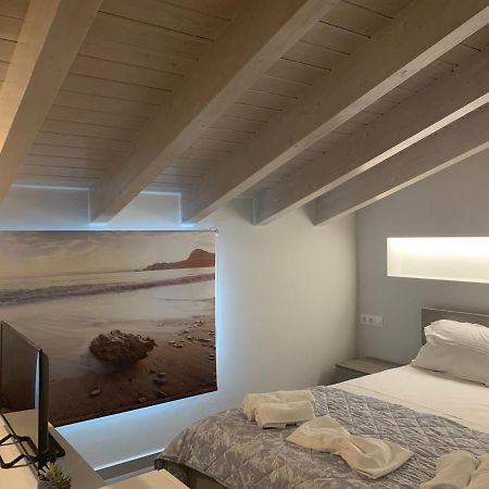 Terpsichore Boutique Bright New Sofita Studios And Appartment Дасія Екстер'єр фото