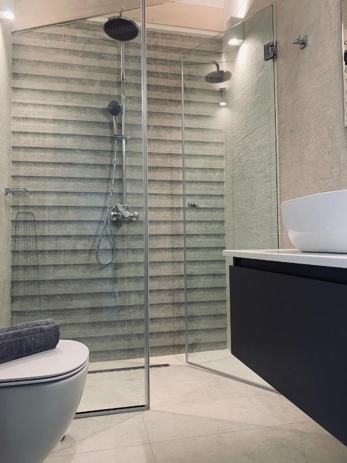 Terpsichore Boutique Bright New Sofita Studios And Appartment Дасія Екстер'єр фото