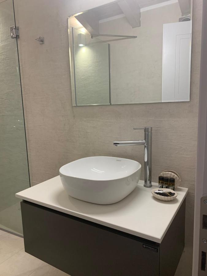 Terpsichore Boutique Bright New Sofita Studios And Appartment Дасія Екстер'єр фото